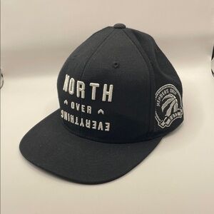 Mitchell & Ness - North Over Everything Hat - Black